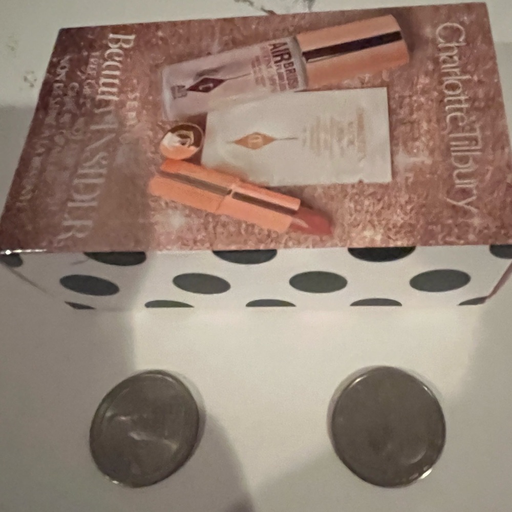 Charlotte Tilbury Makeup Set with Pink Lipstick - Picture 3 of 3